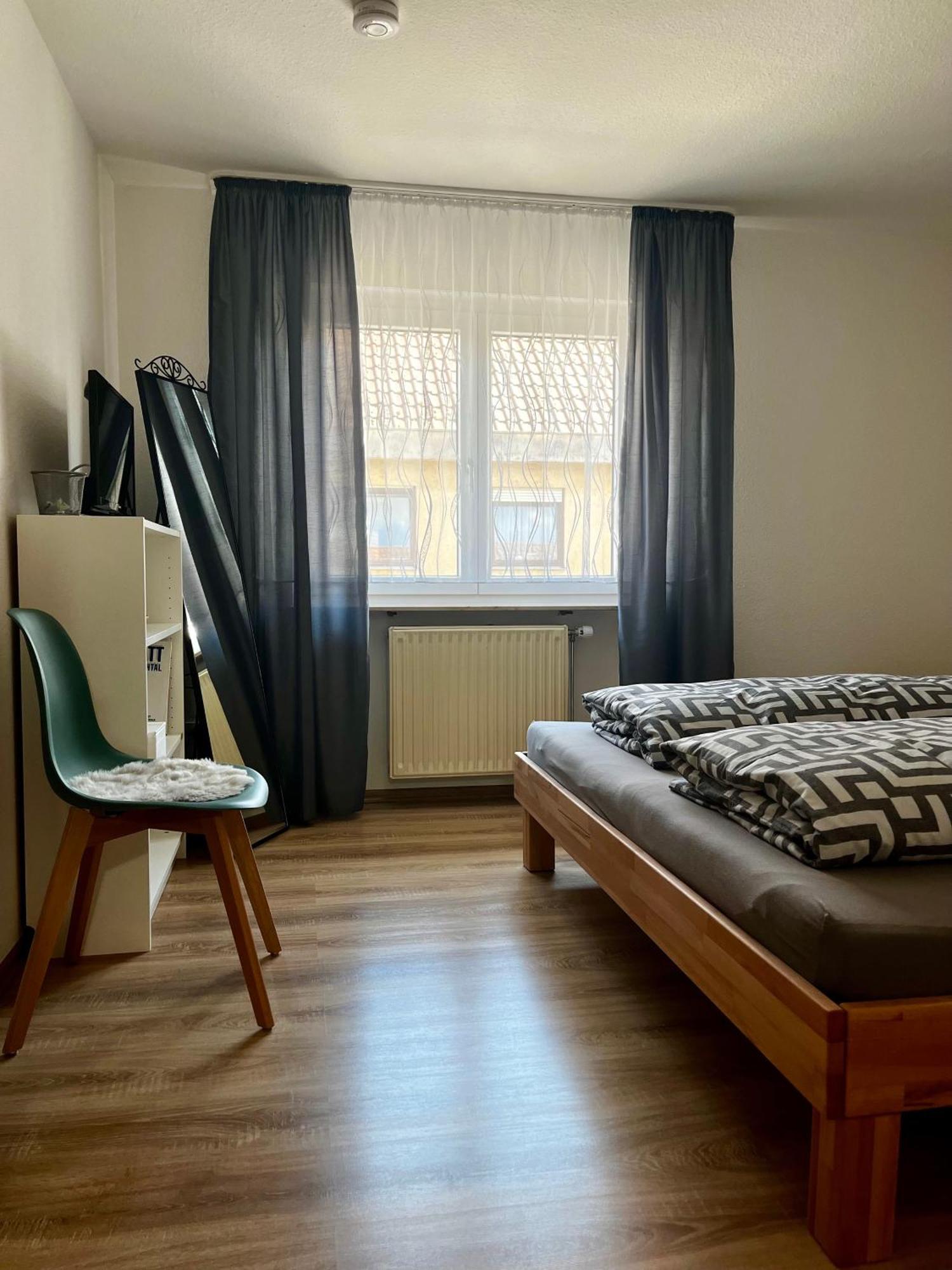 Business-Apartment Braun Abstatt Zimmer foto