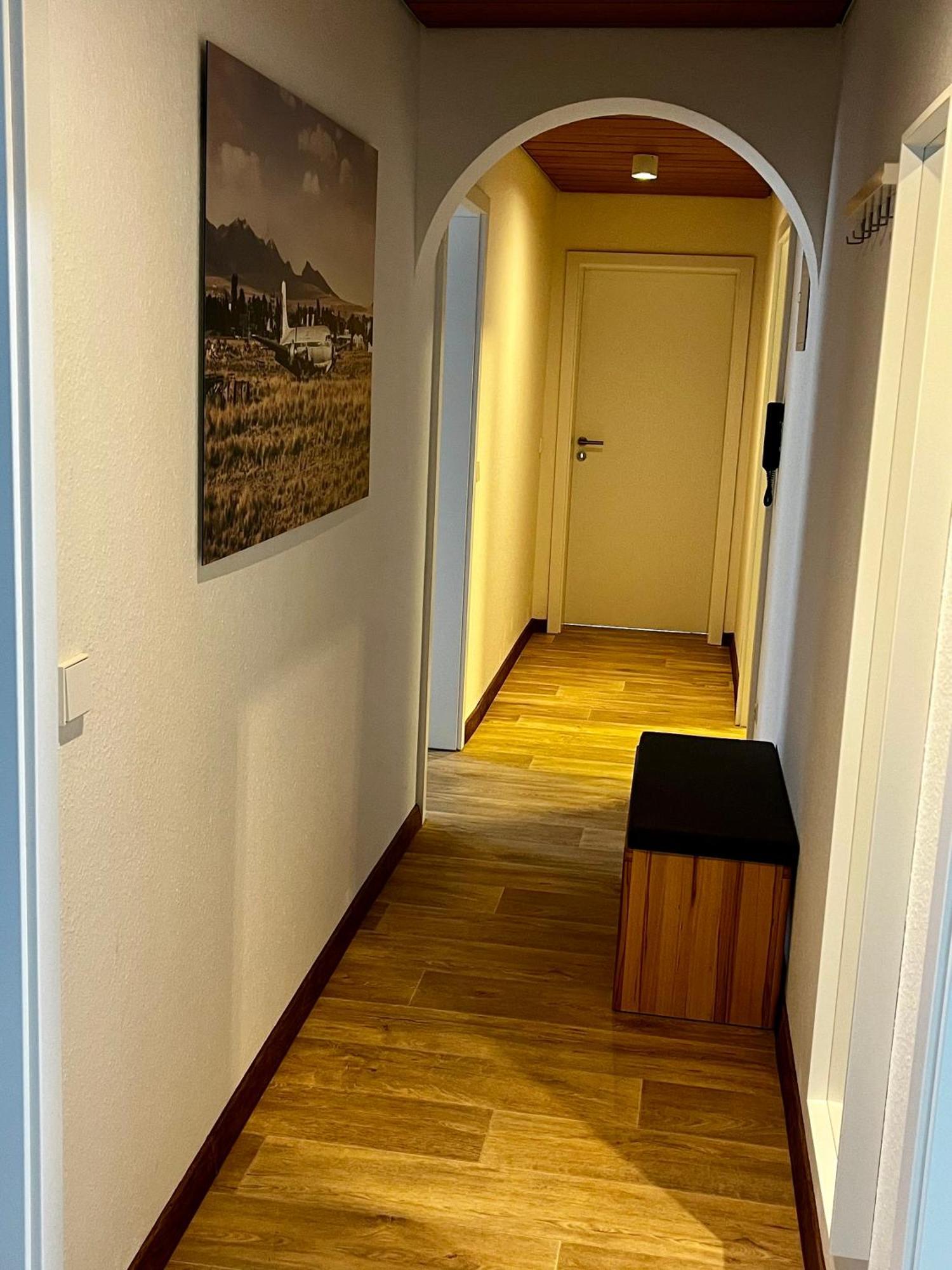 Business-Apartment Braun Abstatt Zimmer foto